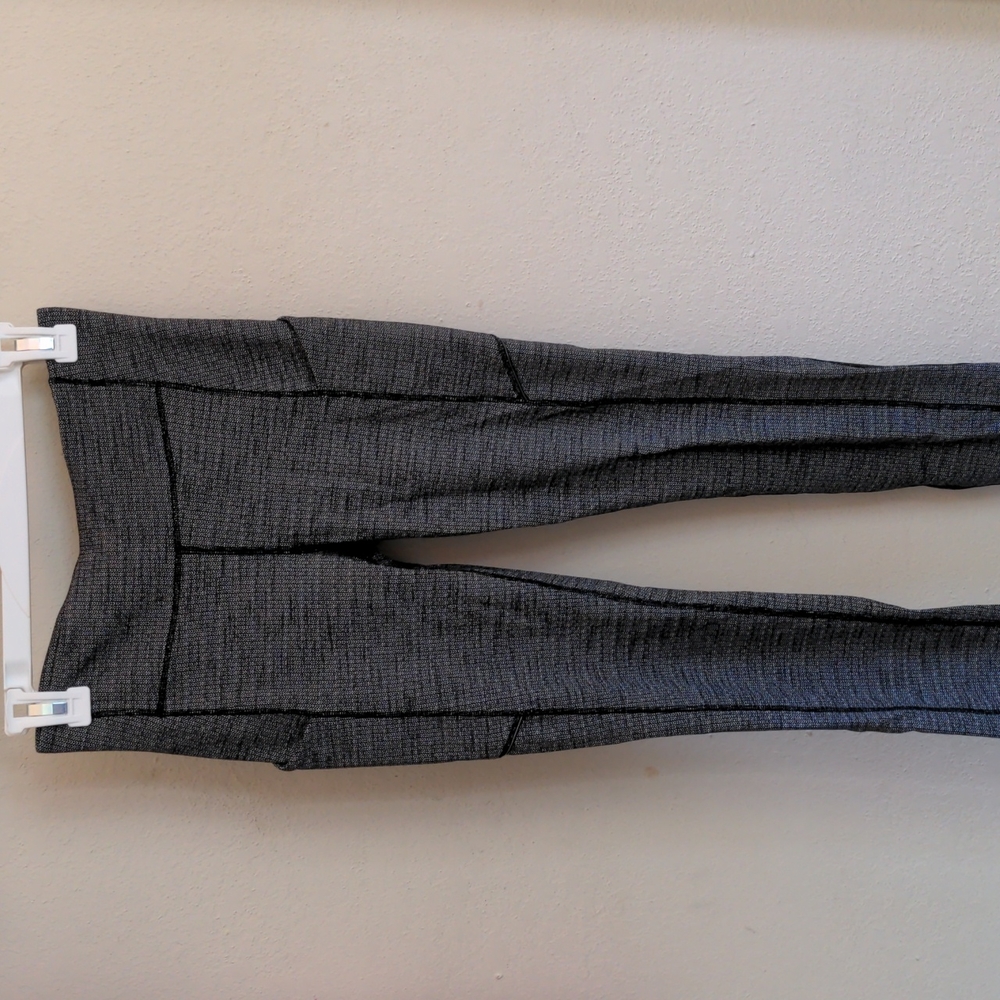 Lululemon Grey Texture Lightweight Run Leggings